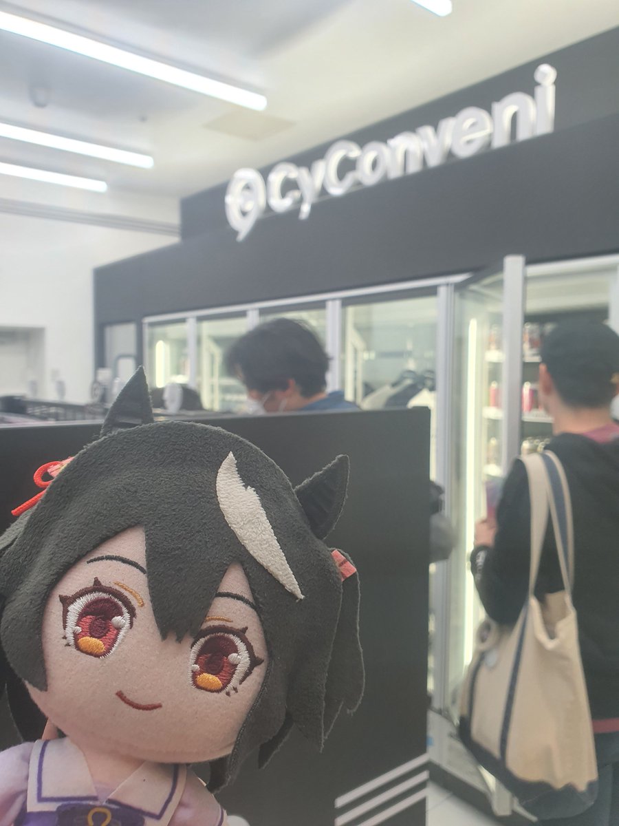 snack 🍔👾🦇 ➡️ making uma mugs! tweet media