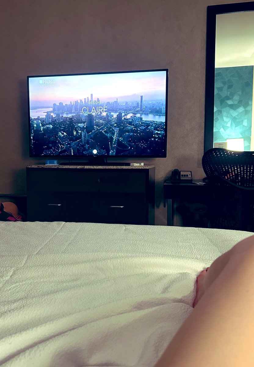 swannface tweet media