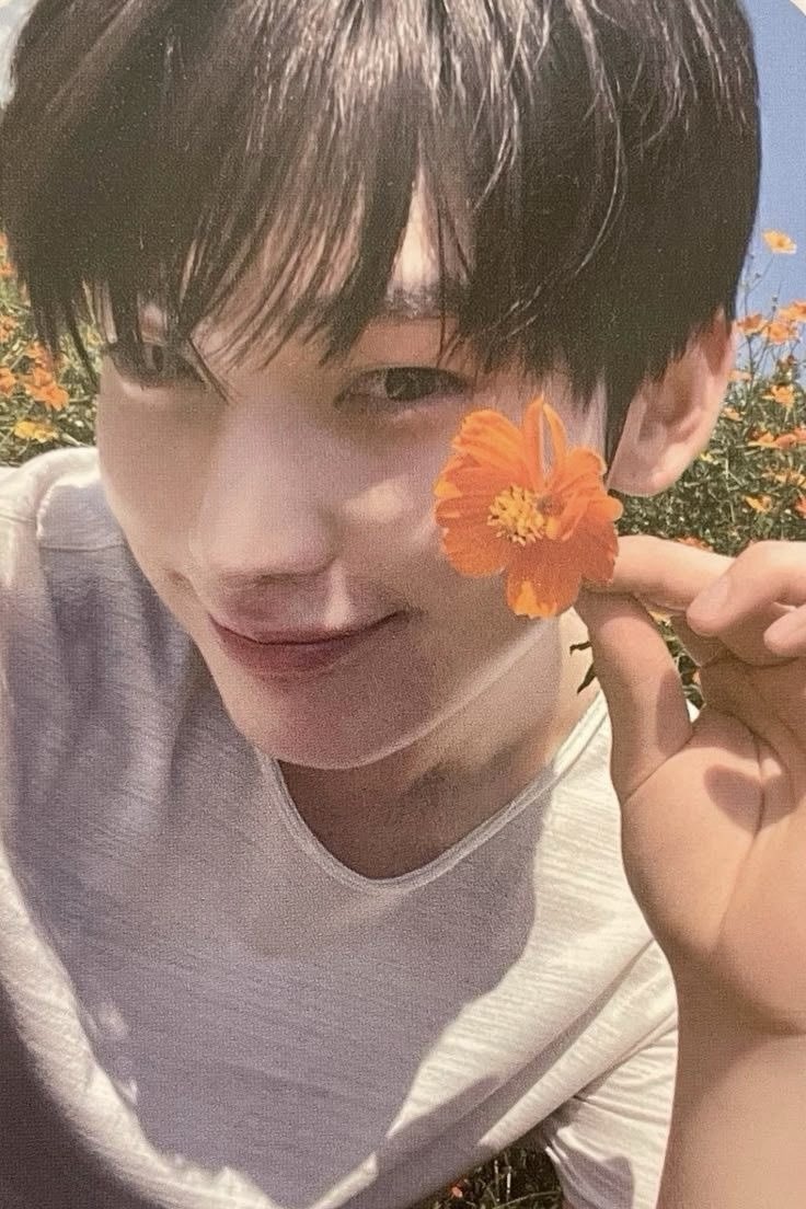 ᴊ ᴜ ɪ tweet media