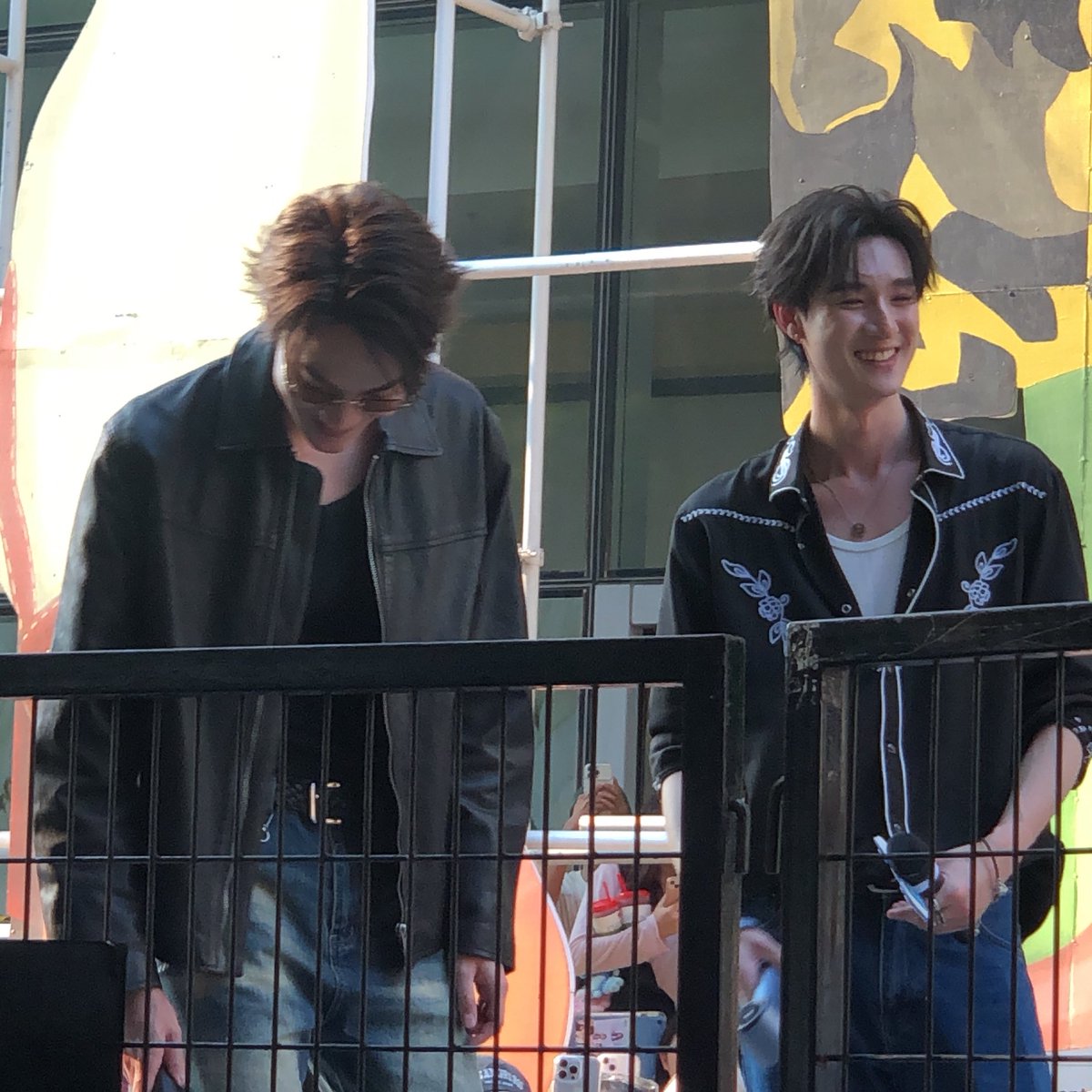 merrymeow tweet media