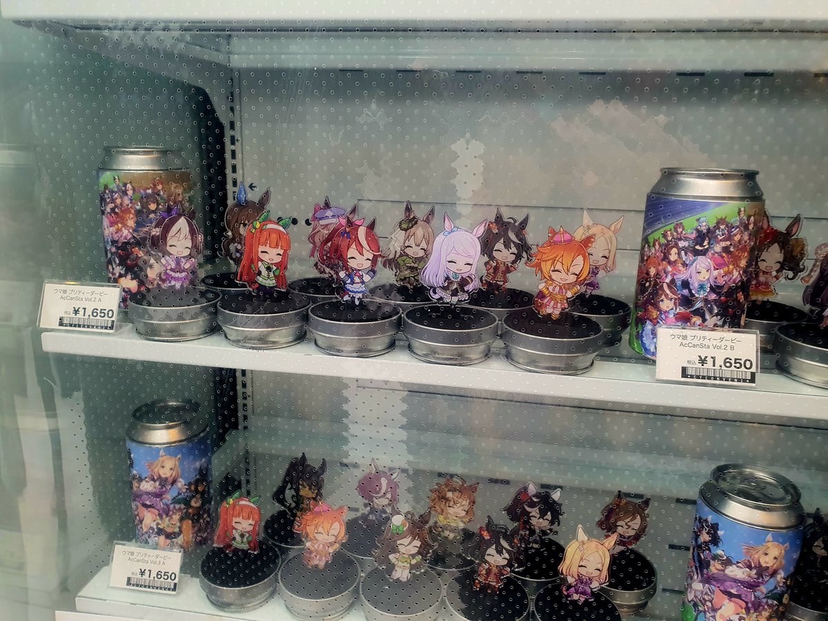 snack 🍔👾🦇 ➡️ making uma mugs! tweet media