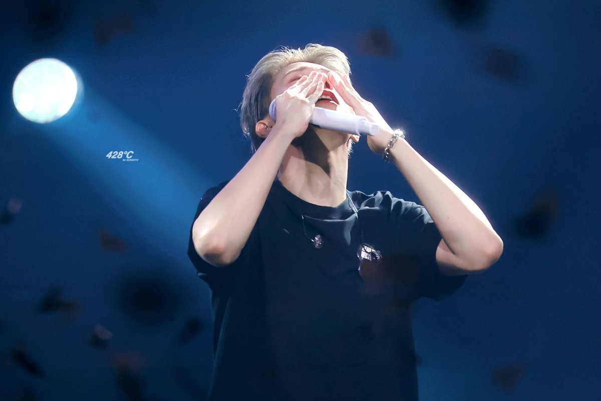 𝟒𝟐𝟖°𝐂 tweet media