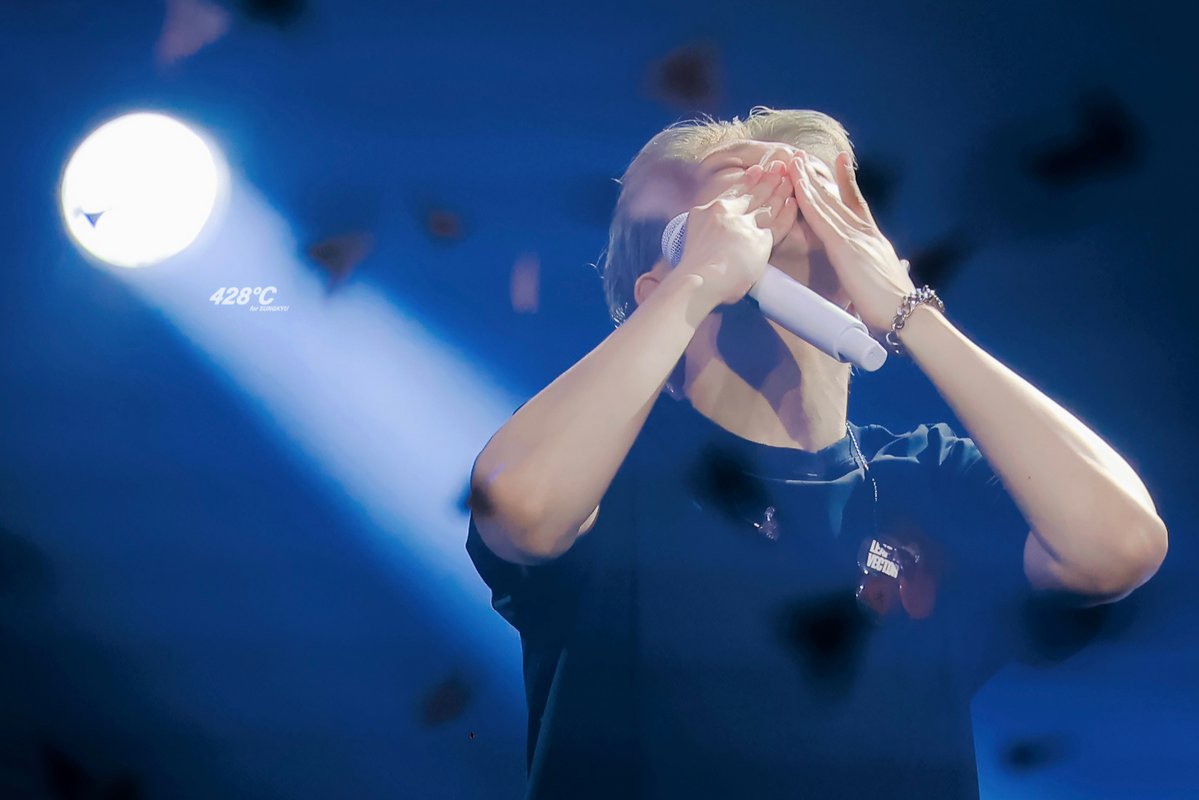 𝟒𝟐𝟖°𝐂 tweet media