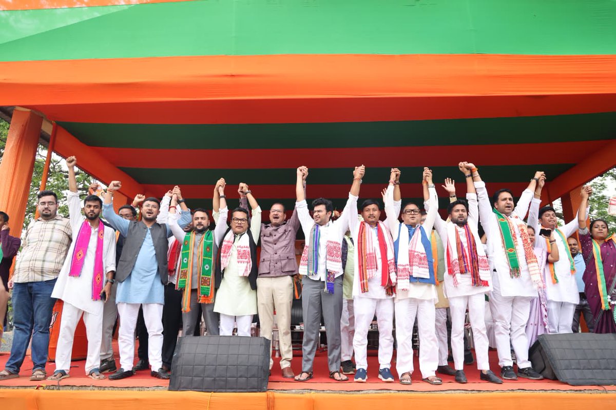 Tejasvi Surya tweet media