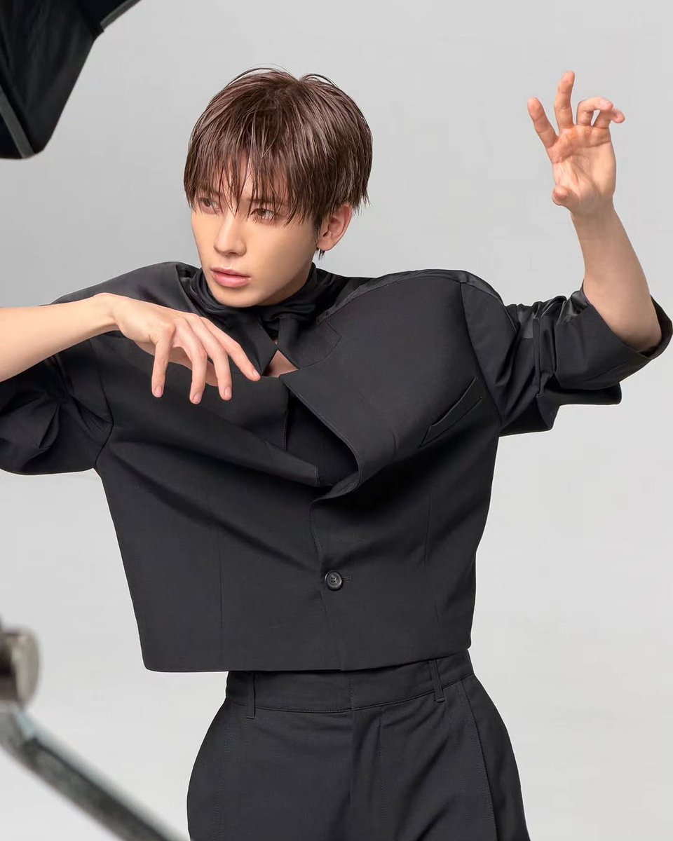 모아지 tweet media