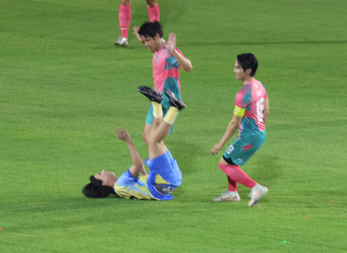 M۫۰۪äM۫۰۪ä 𝕊wëëtƐgg ♡ tweet media