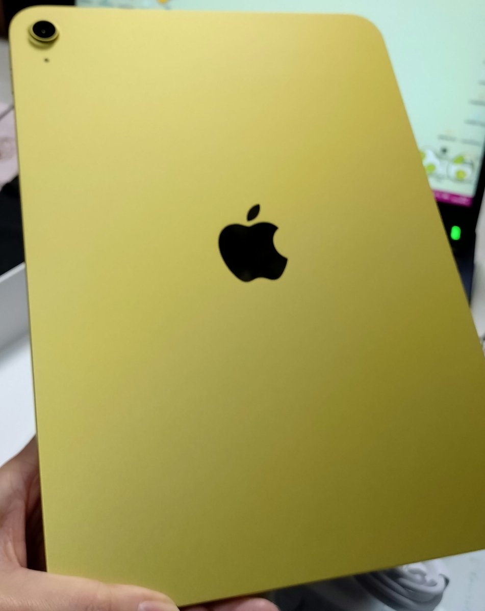 へいへい！ にゅーでばいす！！ 僕はりんごをあまり好いていないんだが、理由あって！ 名付けをして仲良くなろうね！！ ………だいぶ挫けそうだけどがんばります…