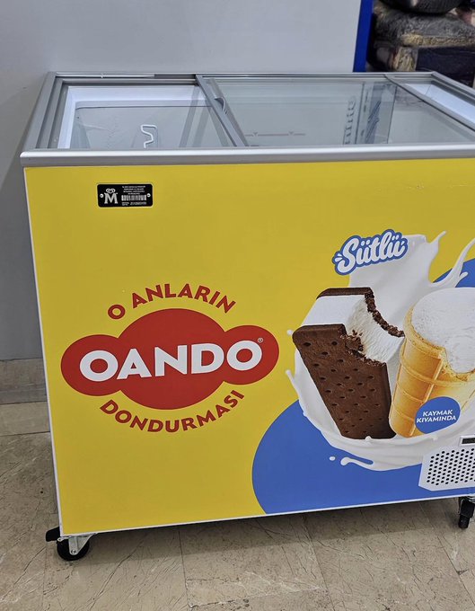 MuslimNewsTR's tweet photo. 🔴 Boykot sebebiyle satışları düşen ve tepkilerden çekinen Algida; Türkiye'deki bazı marketlere, kendisine ait 'Oando' markalı yeni dolaplarını yerleştirmeye başladı.