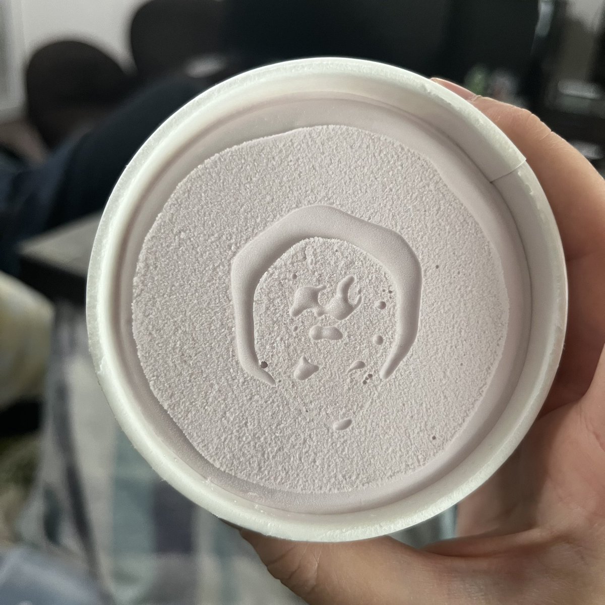 半額シール tweet media