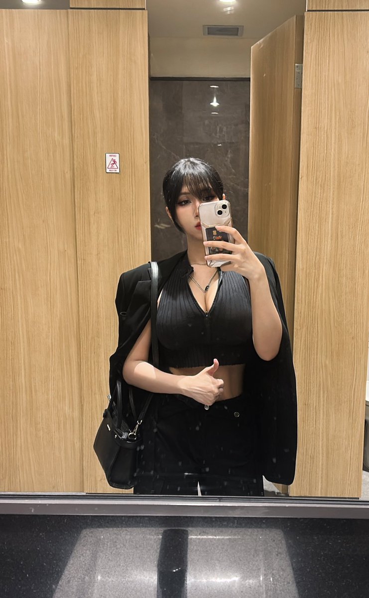 REFEEN🐈⬛ tweet media