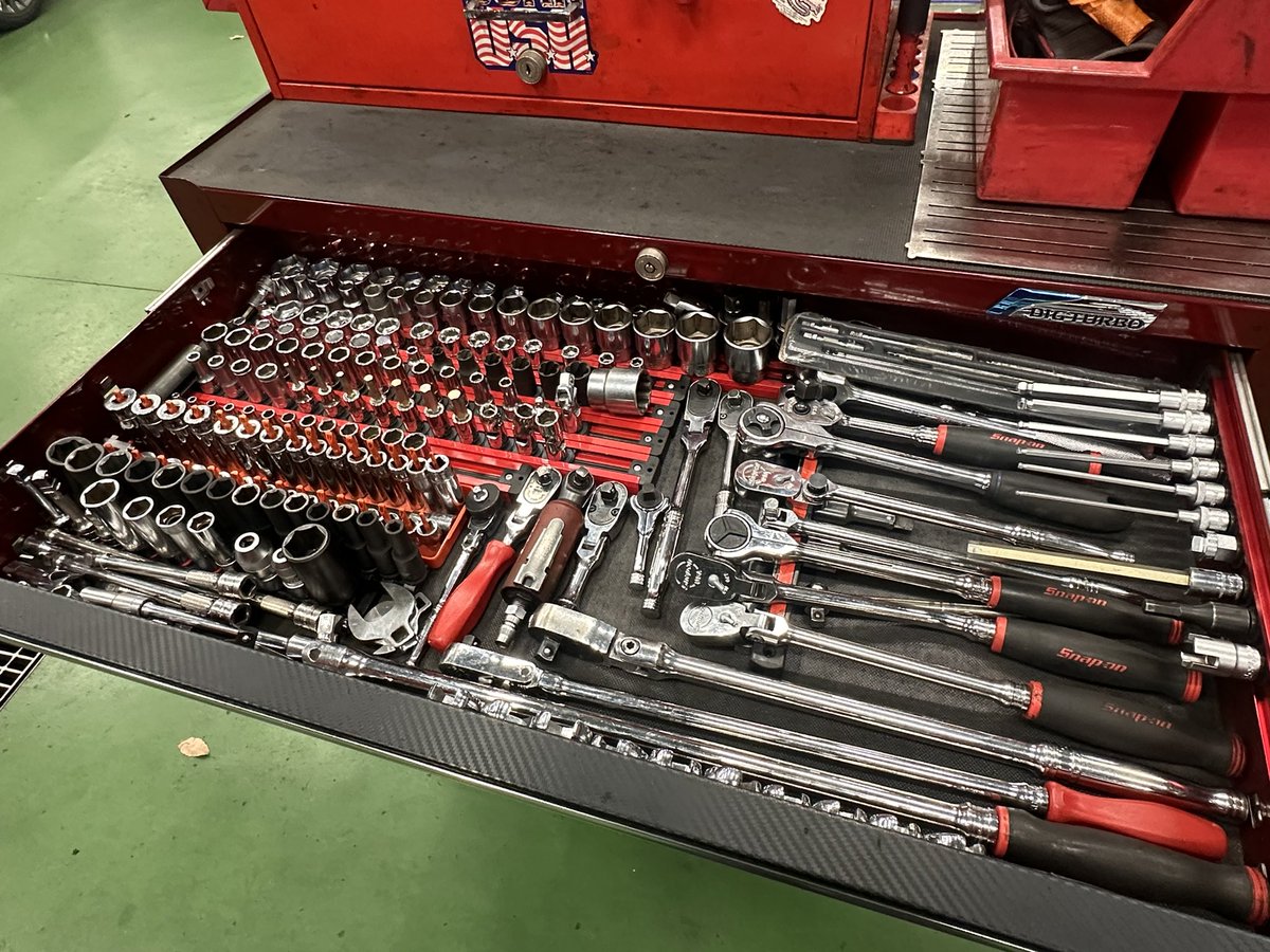 ひでやん tweet media