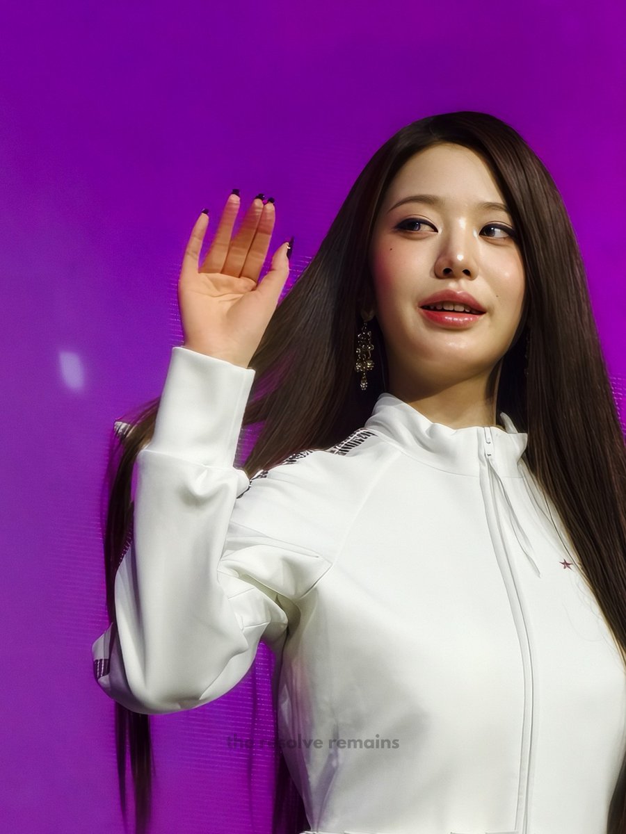 𝑡ℎ𝑒 𝑟𝑒𝑠𝑜𝑙𝑣𝑒 𝑟𝑒𝑚𝑎𝑖𝑛𝑠 tweet media