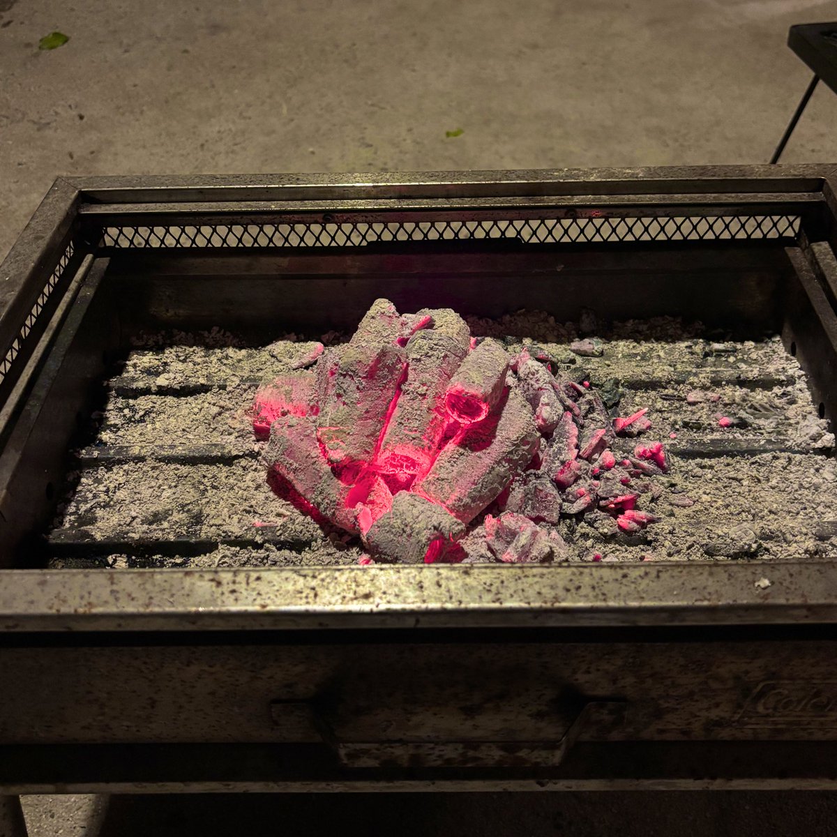 苦いゴーシン tweet media