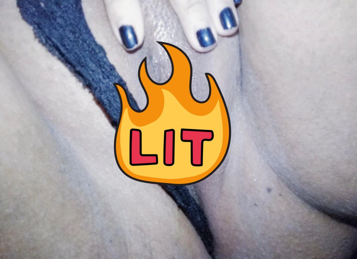 darkraeee's tweet photo. Hoje é meu aniversário, mas quem ganha o presente são vocês.  
Quem assinar vai ganhar uma chamada grátis. Aproveitem!
Aqui o presente é outro e no Privacy tá com 60% OFF só pra deixar impossível de resistir.

https://t.co/mLJyS1zCpg https://t.co/b06HGjKUsk