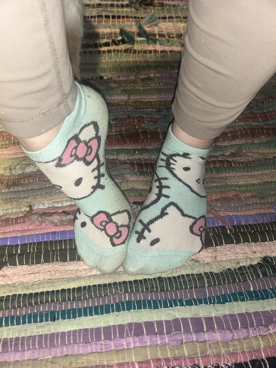 Socks of the day : Hello Kitty 🎀