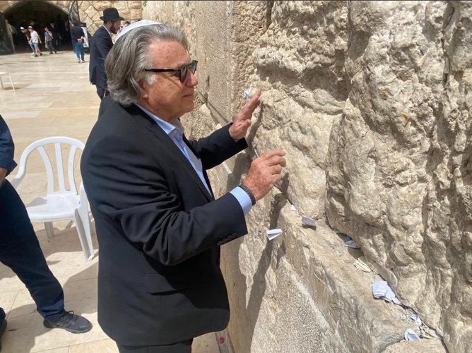 HENRY Charles tweet media