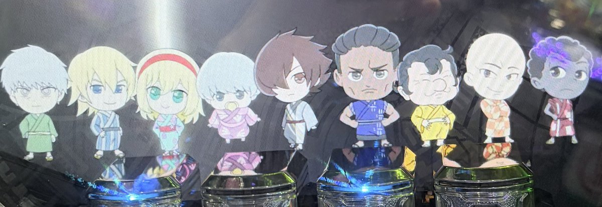 パチンカスネタで申し訳ないんだけどなんとか自分の顔が見えない範囲でコゼロ組の浴衣姿撮れたんで皆見てください😭そして5000発突破して生で見てください😭