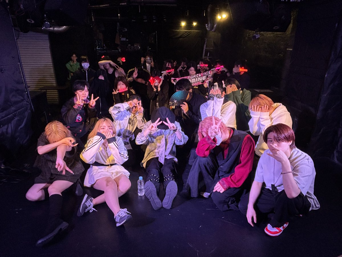 Live_EDEN_info's tweet photo. 『集合写真』

歌い手Colosseum 2026 04/04(土) 新宿HEAD POWER  ご来場いただき誠にありがとうございました！
次回公演も出演者、運営一同心よりお待ちしております。 https://t.co/YwTnwwwVOK