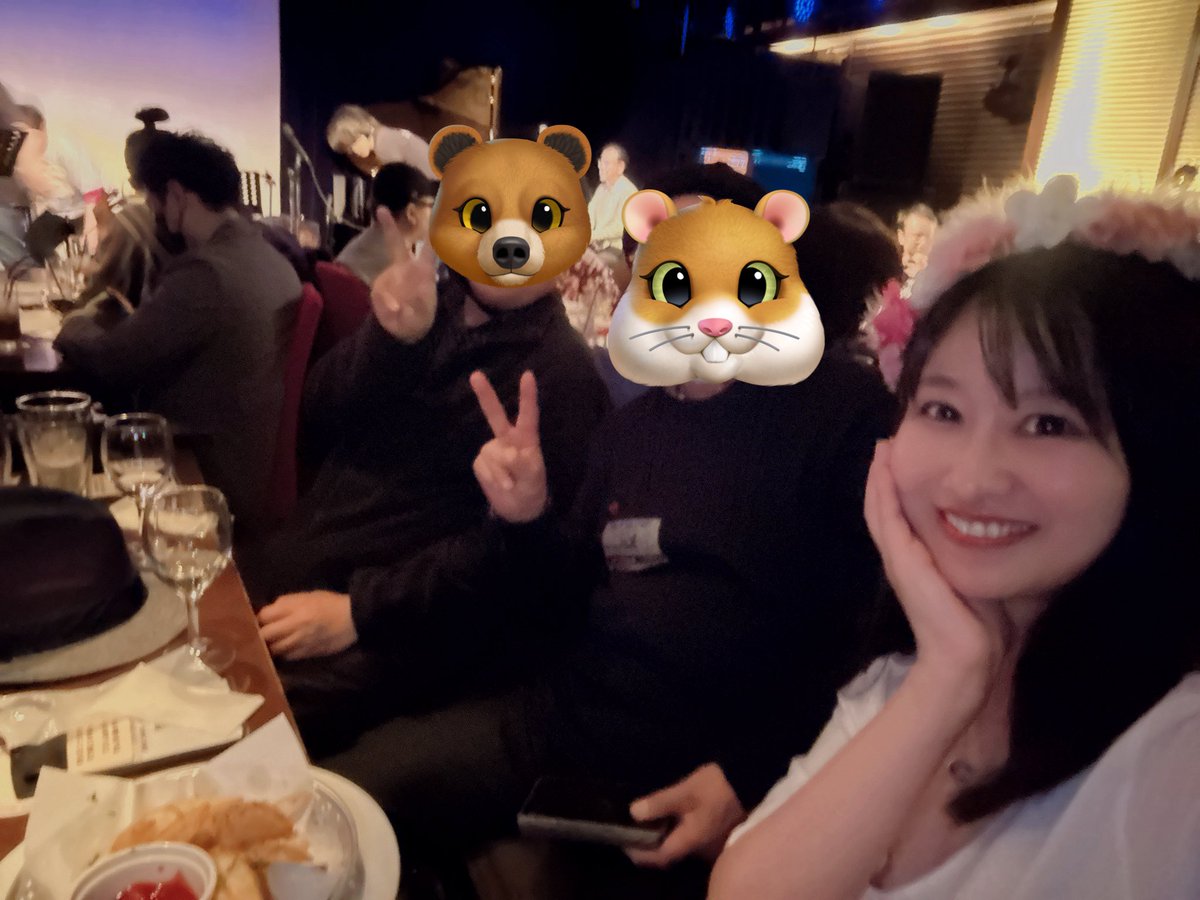 ちょびラジオライブとてもとても素敵な時間を過ごせました(*´꒳`*)
ライブも皆様の人柄も本当に素晴らしくてまた1つ素敵な想い出が増えました♡
カツオさん誘ってくれて本当にありがとうございます🥹✨️
みんなと歌えてみんなと飲めて良い日過ぎました🥰🥰🥰