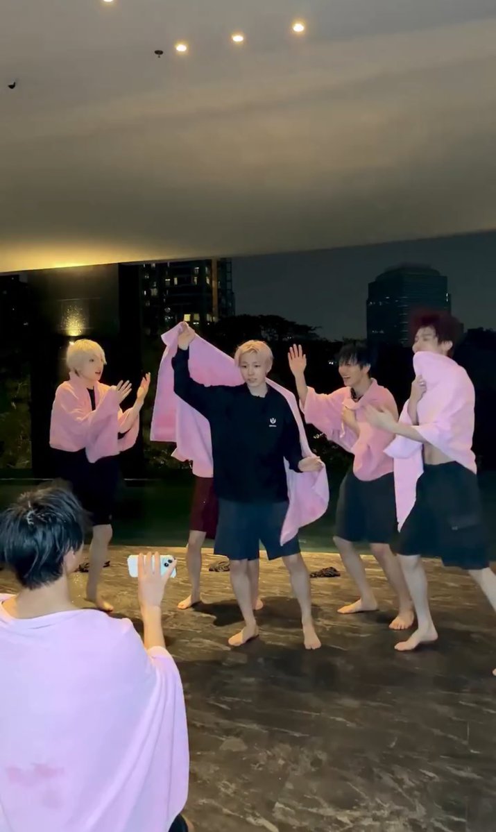 ode to ciel🪽 tweet media