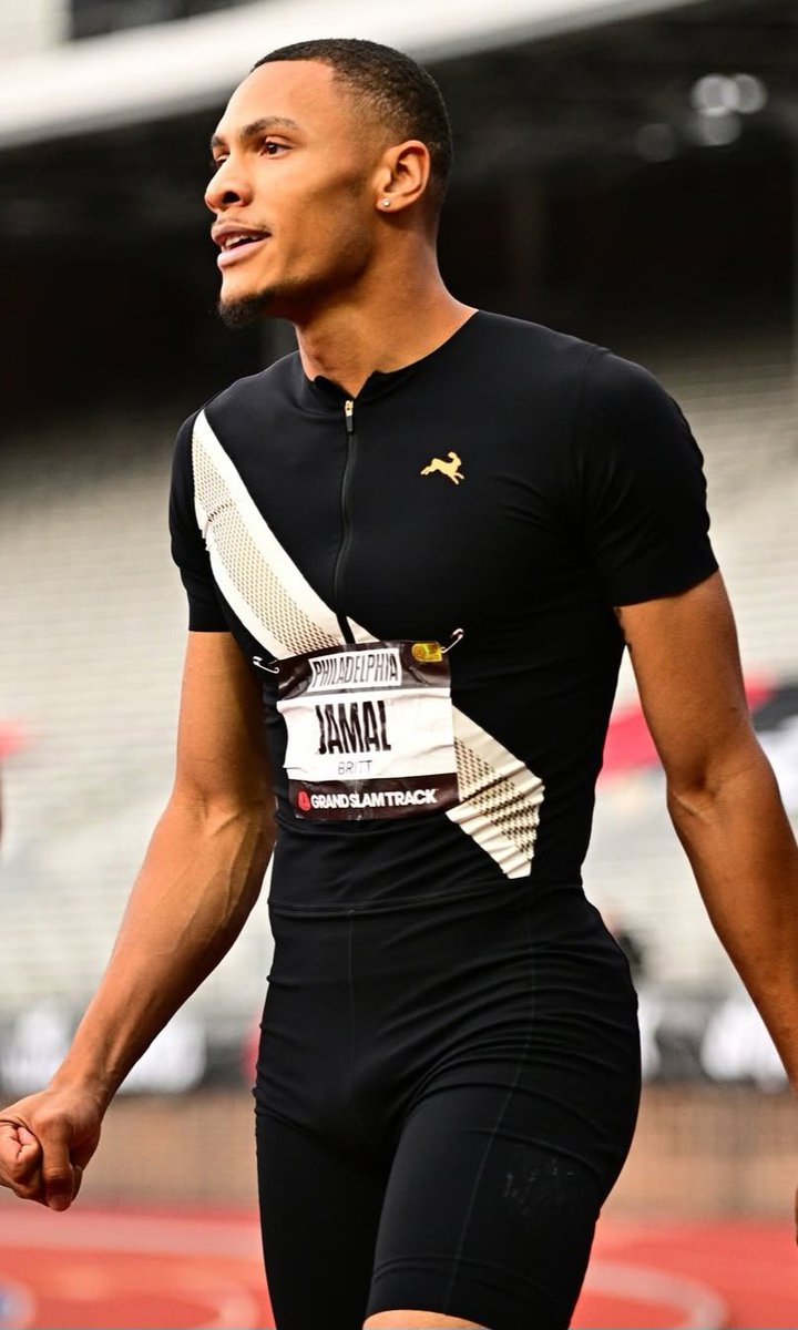 876sportsmedia's tweet photo. Jamal Britt 🇺🇸 Wins Heat 1 of the 110mh at the Miramar invitation in 13.15 +3.7 wind 
#trackandfield #tracknews #110mh https://t.co/lifMMxodiM