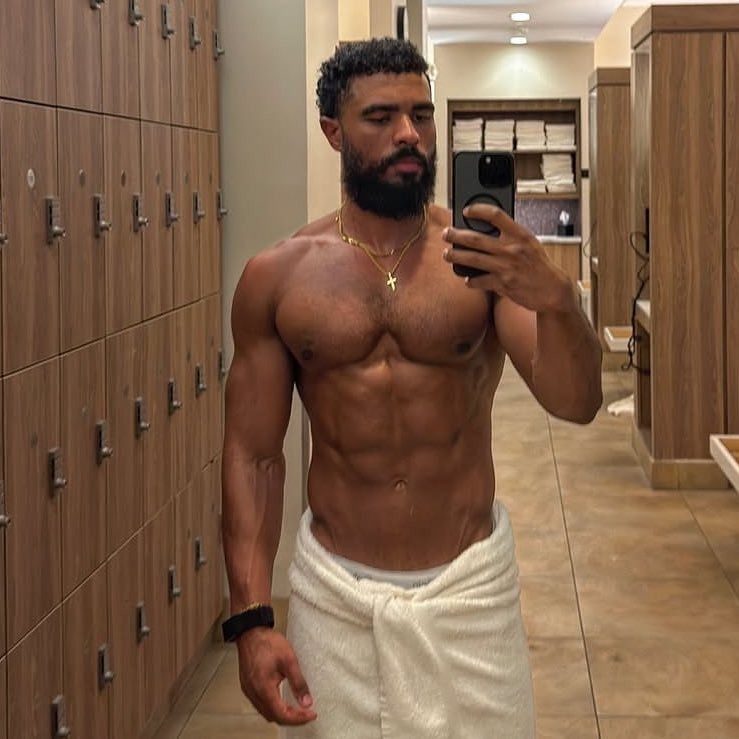 Bellah🦩 tweet media