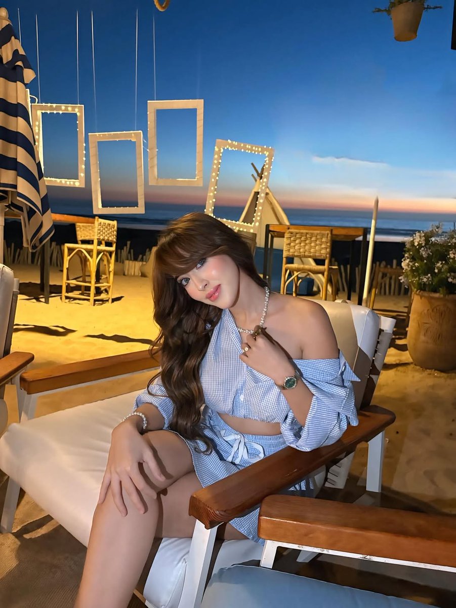 Pretty Mira tweet media