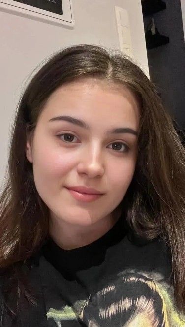 Lily Rosewood tweet media