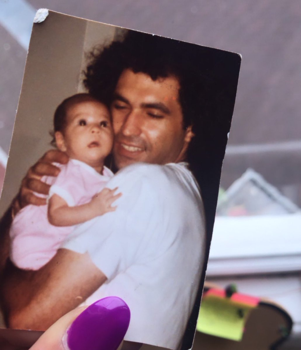 EricaAnaxagorou's tweet photo. Χρόνια πολλά comandante 💛 #HBDfather https://t.co/xPBBLske8p