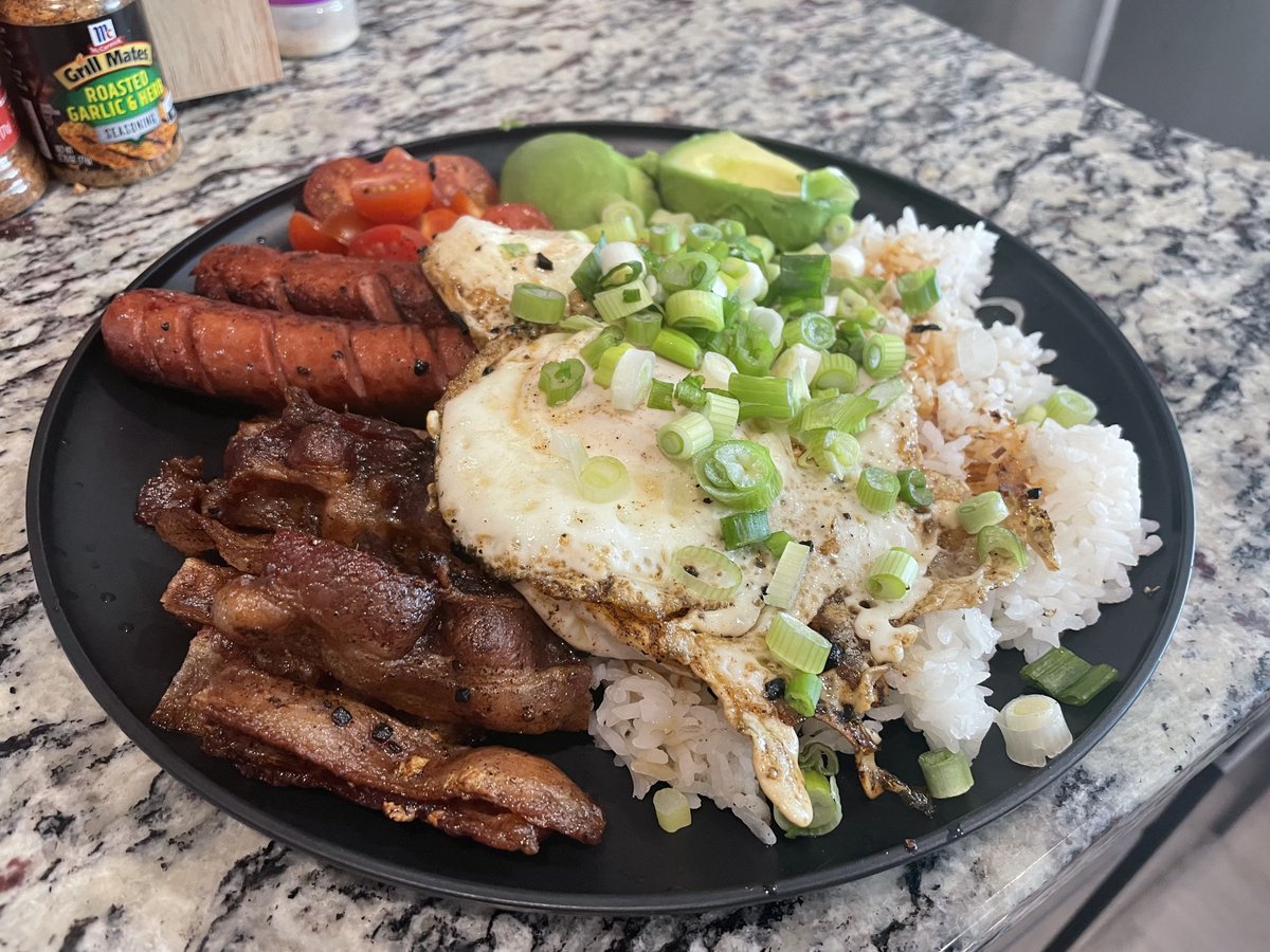 puppet4hire's tweet photo. Brekkie https://t.co/5idt2G5uVG