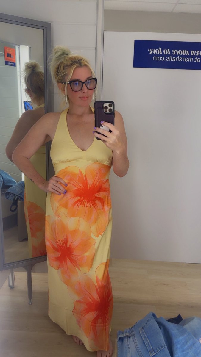 Amber Apinions tweet media