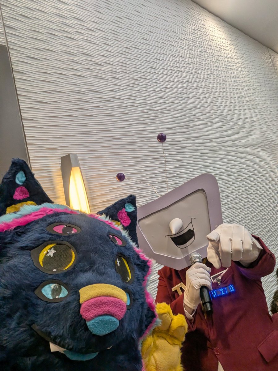 Fofii hates this website but likes attention more tweet media