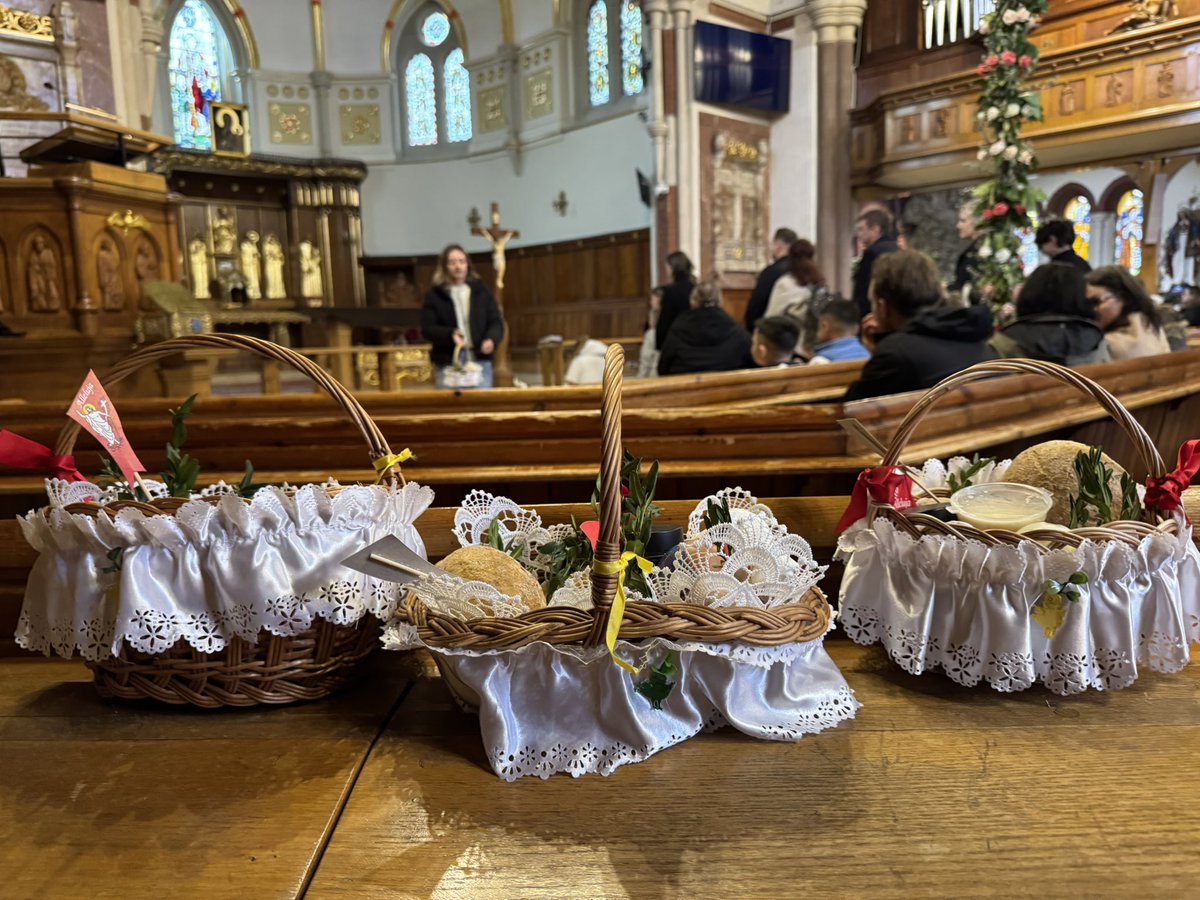 British Poles tweet media