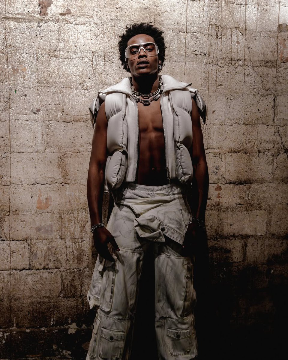 RAPMINUTE tweet media