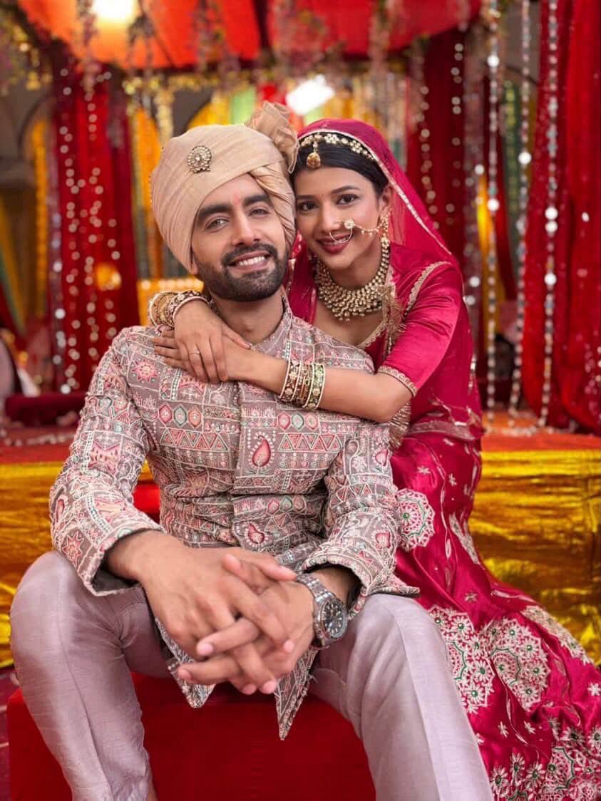 YOOOOO!!!! AAAAAHHHHHH!!! AJDUEVWKWIWBWIWUWVWKWIWHQVQKWIWGWJWJWB 🔥🔥🔥🔥😭😭😭🧿🧿🧿🧿🧿❤️❤️

#Abhimaan #YRKKH