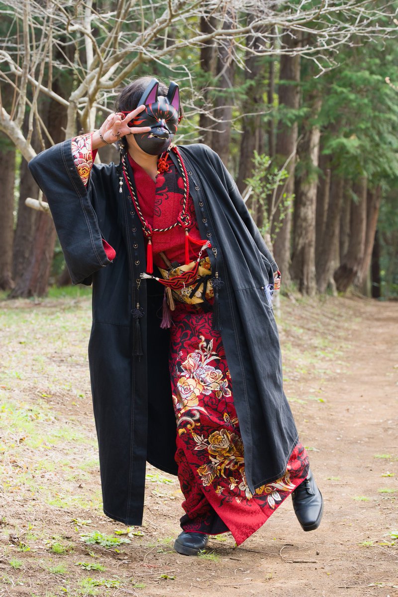 ❄寒露(カンロ)/絃月(イツキ)⬛️🦊──戯雨【長】 tweet media