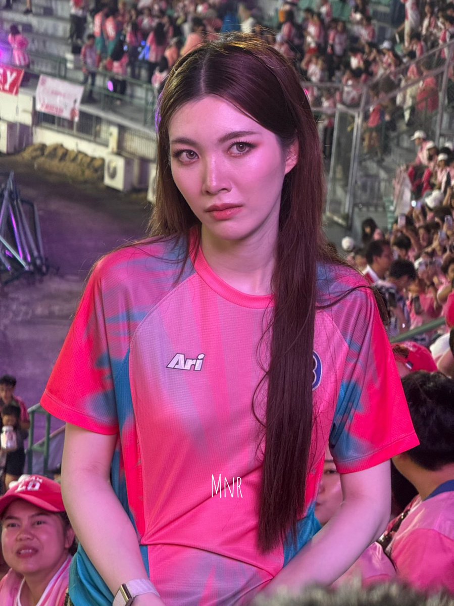 ᴘชน์ tweet media