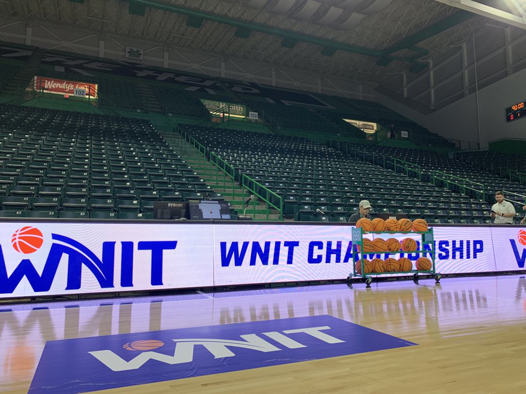 Gregoradio's tweet photo. If it’s all the same to you, I pick the trophy on the left. @WomensNIT @RedbirdWBB Talk to you at 1:45 Central on @WJBC &amp; Varsity Network app. https://t.co/satE7MyeeT