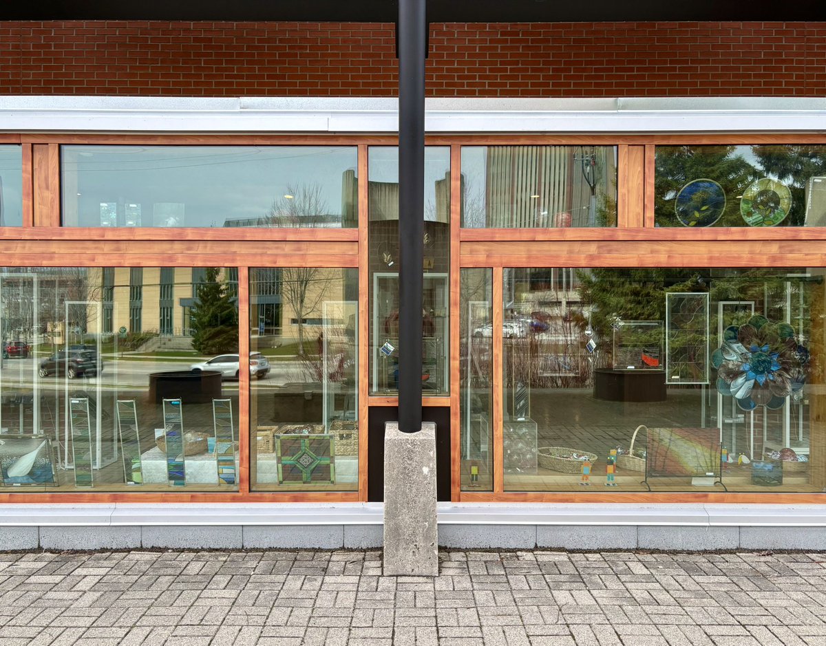 JoshLipnik's tweet photo. Canadian Clay &amp; Glass Gallery (1993) in Waterloo, Ontario by the firm Patkau Architects. Great spaces and beautifully detailed building. https://t.co/imrEv8ZGKk