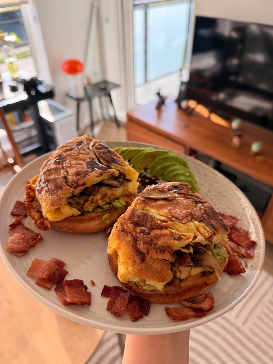 Anna Kulina tweet media