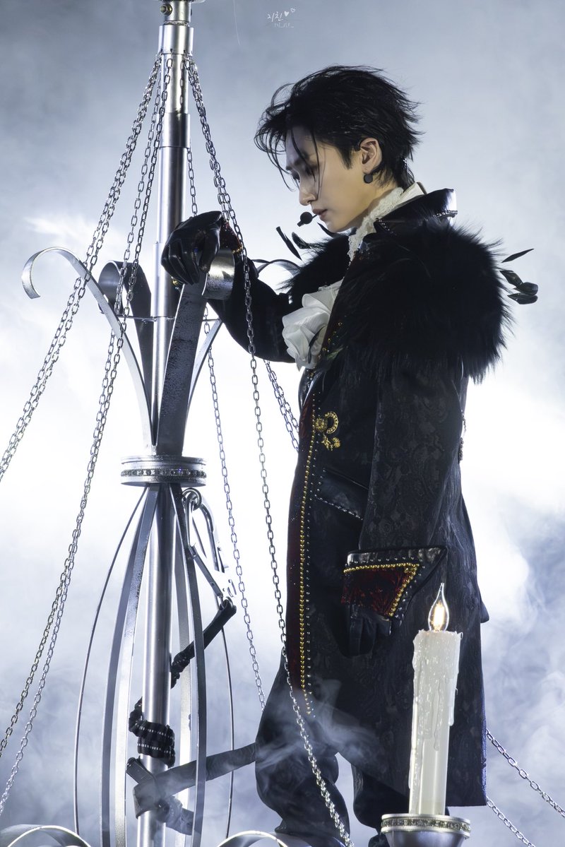 지친♥ tweet media