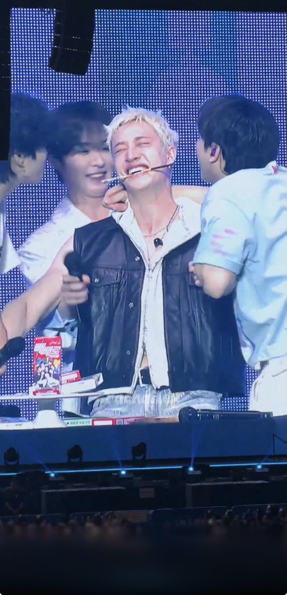 うどん3本分の力 tweet media