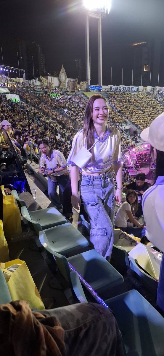 shiromommy's tweet photo. #56ปีCh3LandDomDDay
#namfah_thunyaphat
#น้ำฟ้าธัญญภัสร์
เจอตัวจริงกันแล้วนะคะ สวยมาก ออร่า น่ารักสุดๆๆ ตัวจิ๋วมากก https://t.co/FYbKXskKMu