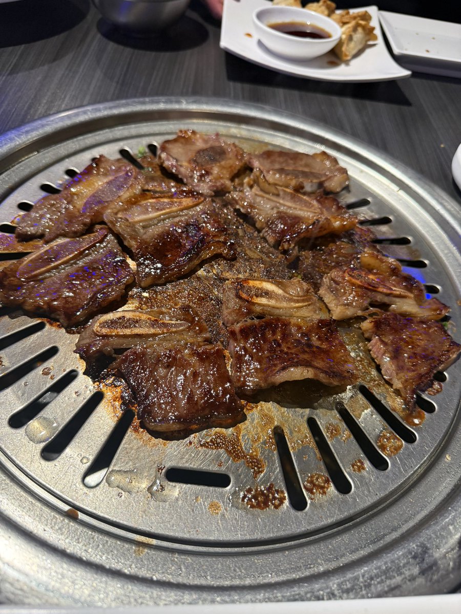 xen + justb pt2 TODAY !!! ₊˚⊹♡ tweet media