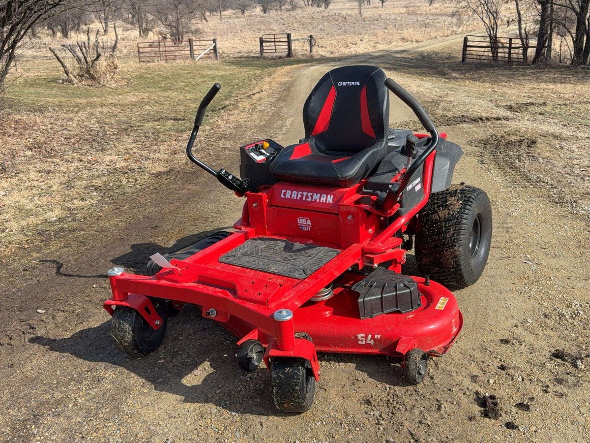 HM Auction Group tweet media