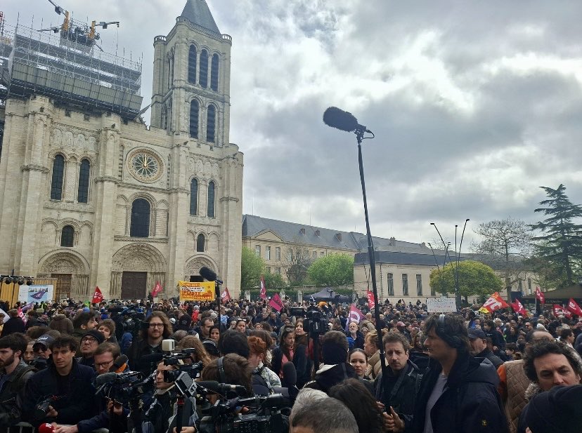 Montjoie Saint Denis tweet media