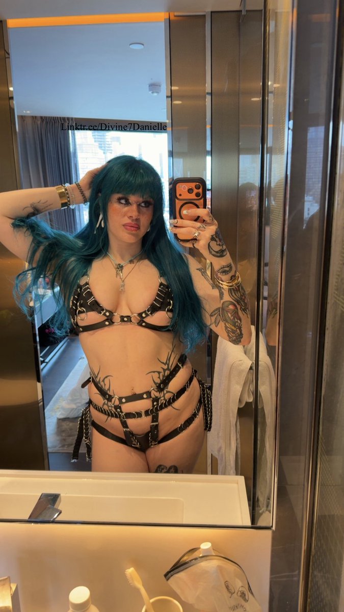 London🇬🇧 ✨DADDY DIVINE DANIELLE🪽 tweet media