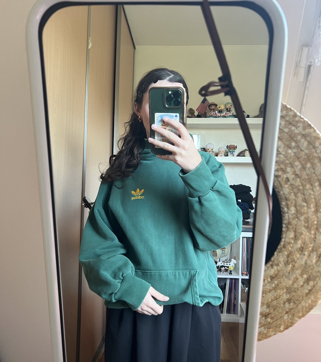 she 🪩 tweet media