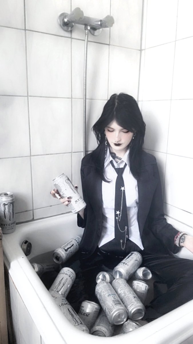 I smell like white monster