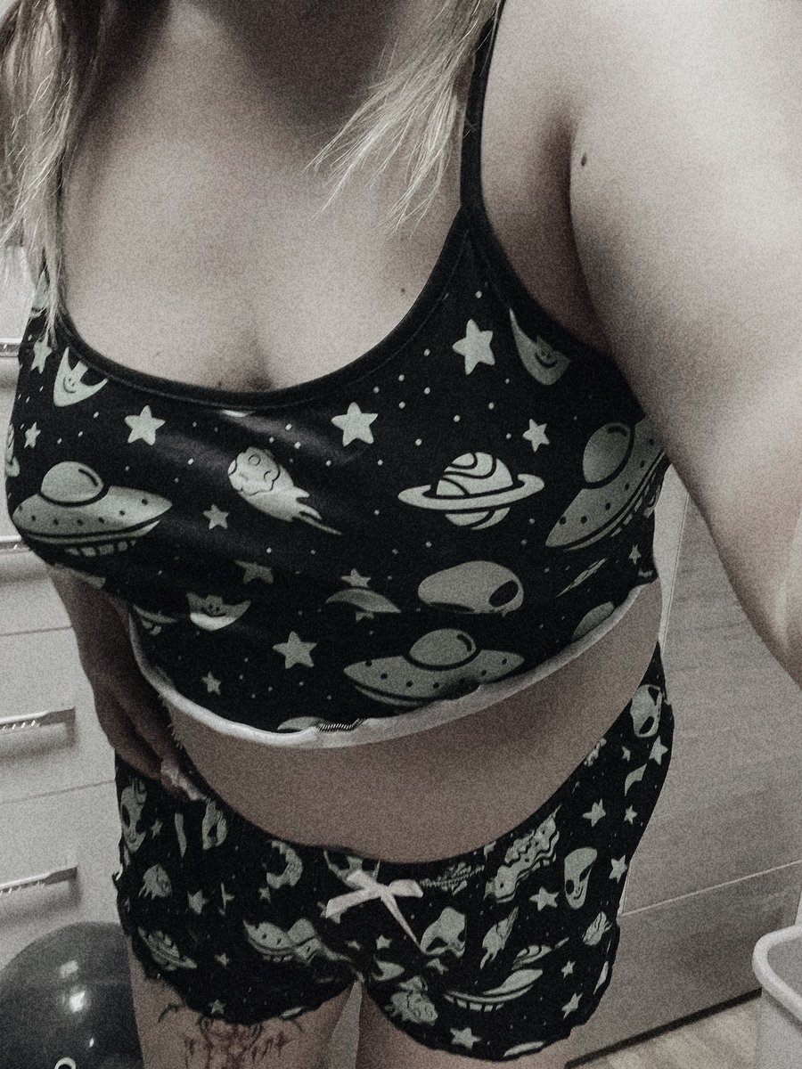 punk_can's tweet photo. 👽 https://t.co/wYcs43byZh